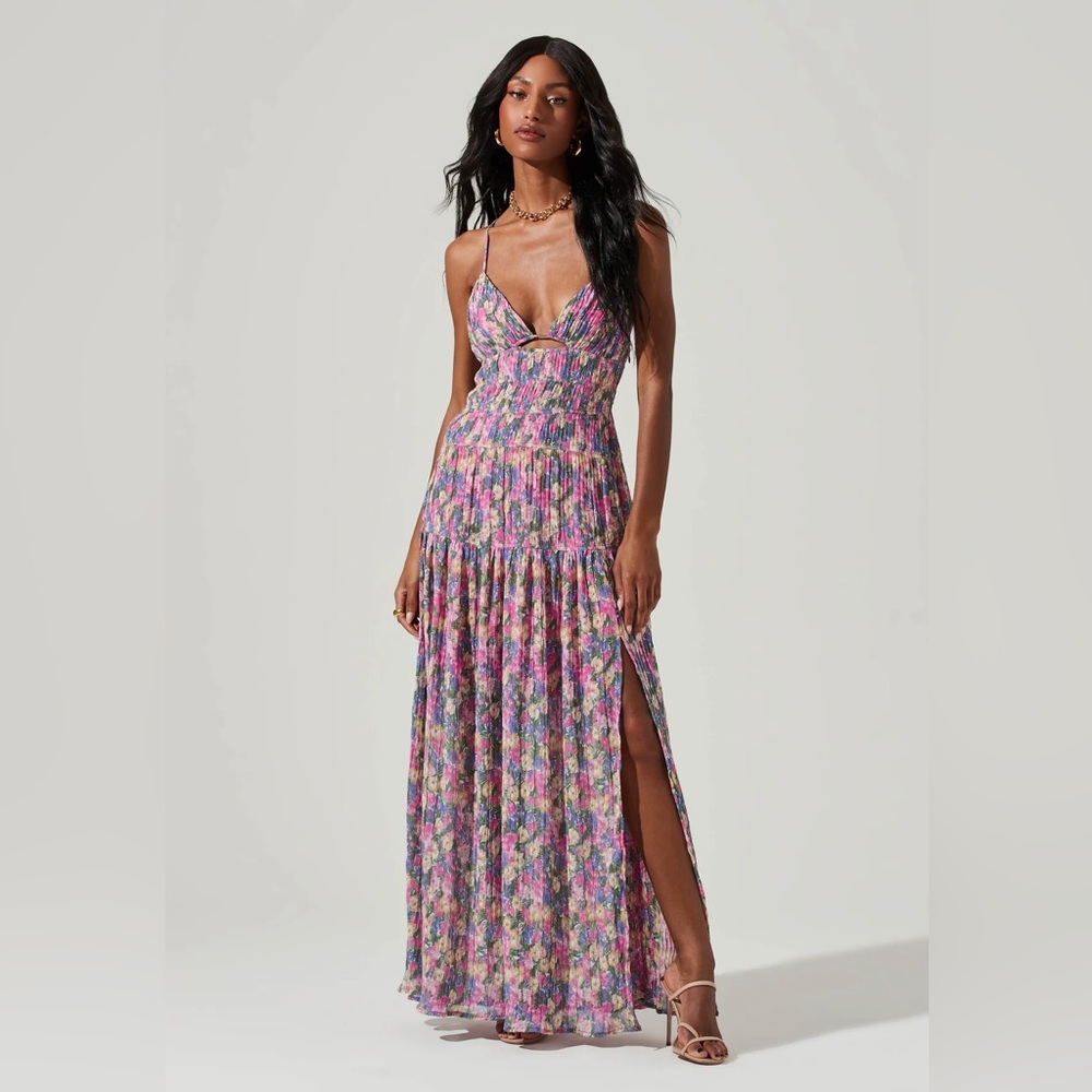 ASTR the Label -  Tropics Plunge Neck Pleated Open Back Maxi Dress